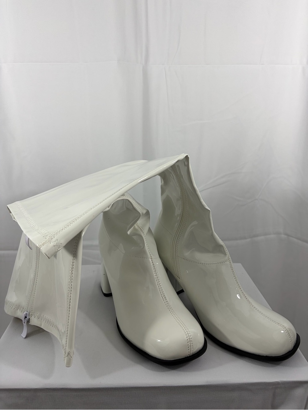 NWT Rubie’s Women's Size 9 17.5 Inches Tall White Patent Ankle Boots